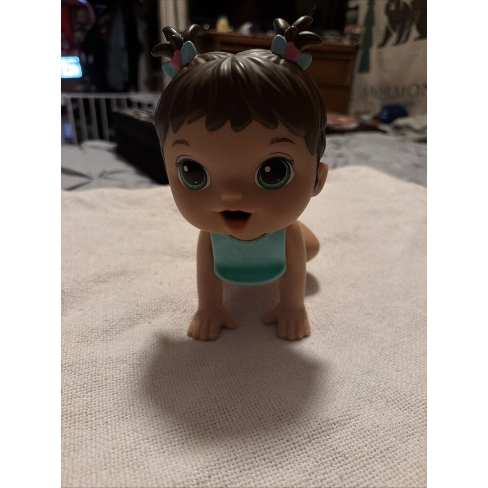Baby Alive Doll Crawling Caucasian Brunette 2021 Eats s2 w/bib
